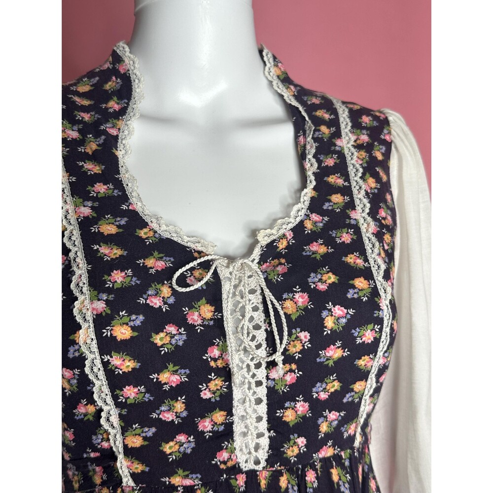 1970s DONI GIRL of California INC Prairie Long Sleeve Lace Floral Dress. Small - Picture 4 of 14